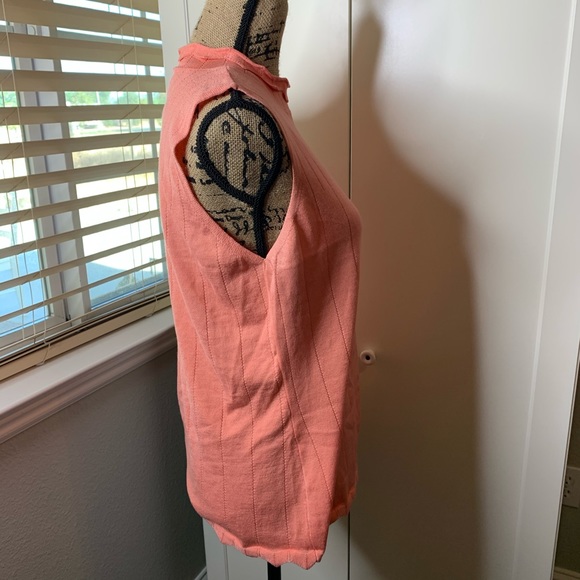 NWT Devotion by Cyrus Light Sweater Tank Top - Picture 8 of 14